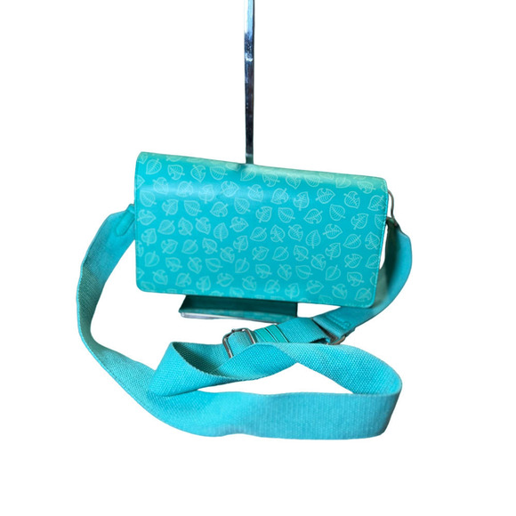Nintendo Switch ANIMAL CROSSING  Leaf Sling Pack NWOTS - Picture 3 of 4